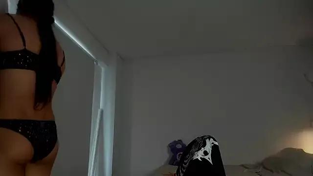 Freechat Draculairis on StripChat