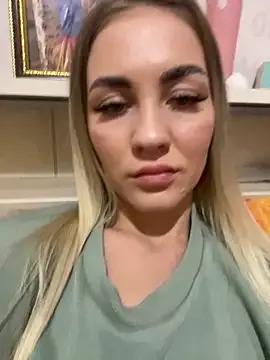 DreamGirl-777 on StripChat