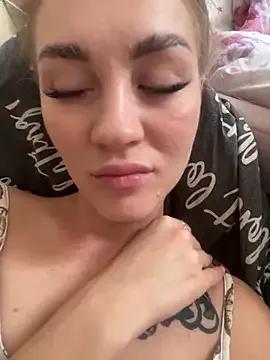 DreamGirl-777 on StripChat