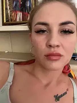 DreamGirl-777 on StripChat