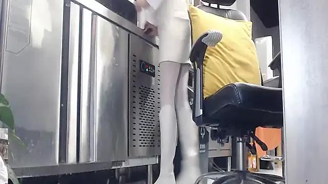 Eileen-L on StripChat