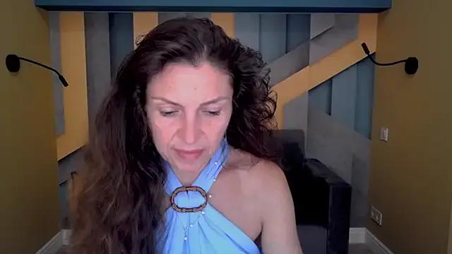 Freechat EllaLong on StripChat