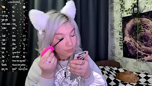 ElnoraVanord on StripChat