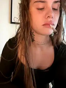 EmiliaCatalina on StripChat