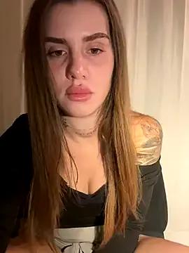EmiliaCatalina on StripChat