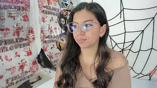 emilyy_cooperr on StripChat