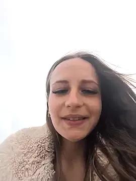 emma4xxx on StripChat