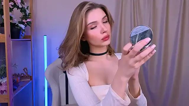 EmmaKeam on StripChat