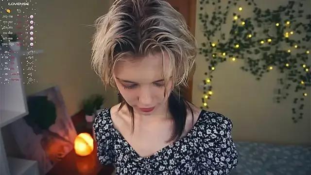 EngelAlman on StripChat