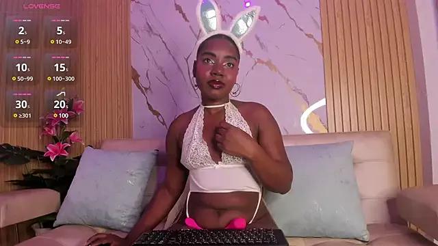 Eva_Johnss on StripChat