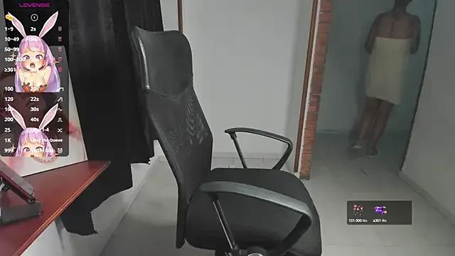 evelyx69x on StripChat