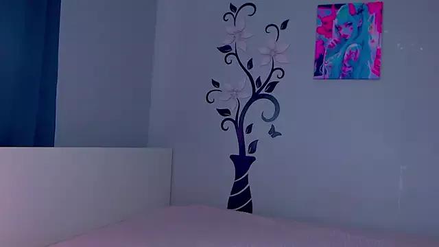 Gina_lovelyy on StripChat