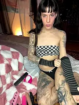 giuli_zerozero on StripChat