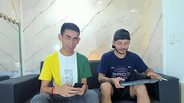 Golldens_Dreamss on StripChat