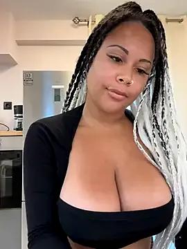 HaileyDiana on StripChat