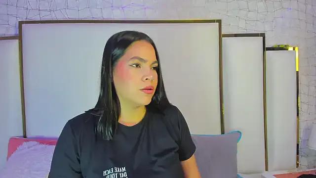 hillary_uckerman_ on StripChat