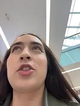 Holly_Play on StripChat