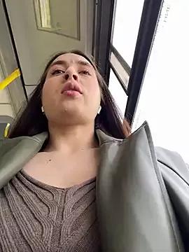 Holly_Play on StripChat