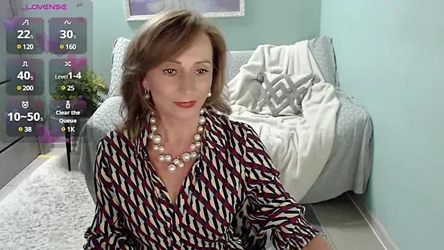 Freechat HornyMilf_777 on StripChat