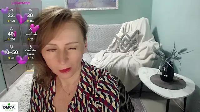 HornyMilf_777 — Freechat on StripChat