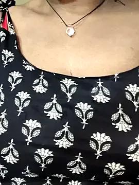 Hotty_Kavita on StripChat