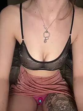 indie-rayne on StripChat