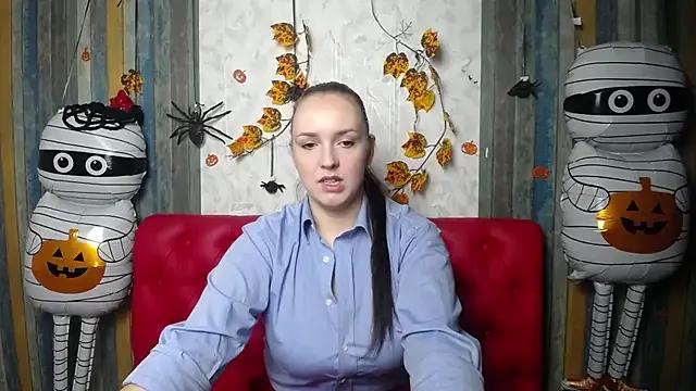 IsabelBlackberry on StripChat