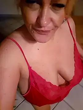 Isabellaa04 on StripChat