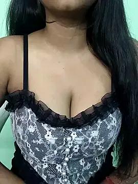 Ishaani_0 on StripChat