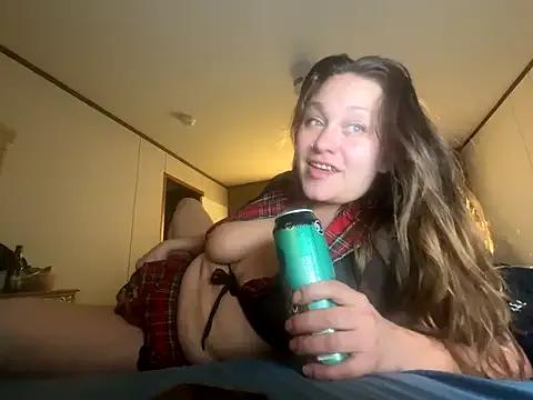 IvanaPlenty on StripChat