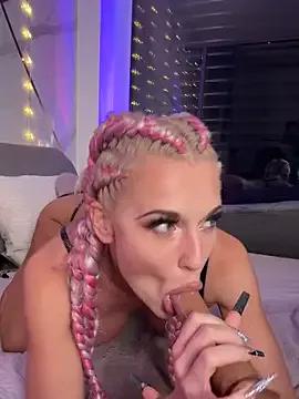 JayJayPink on StripChat