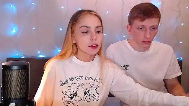 juliaanddima on StripChat