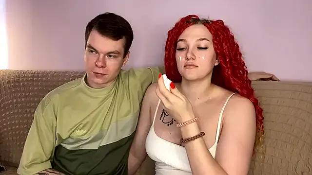 julielourens on StripChat