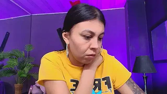 Juliet_Nasty on StripChat