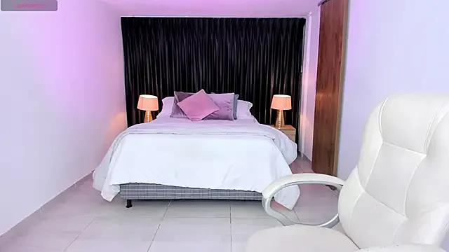 karlaa_james on StripChat