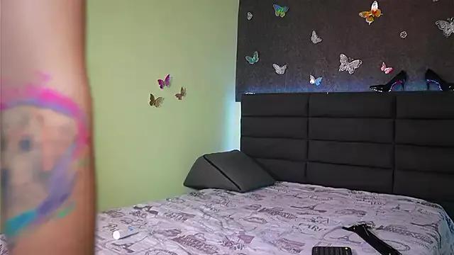 kathieandpovcock1 on StripChat