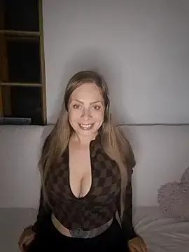 katiestevens on StripChat