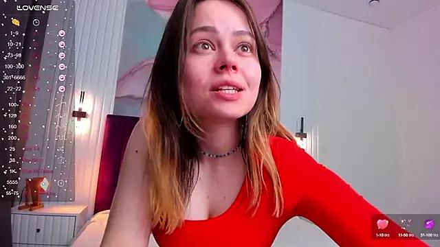 Kelly_Cuutie on StripChat