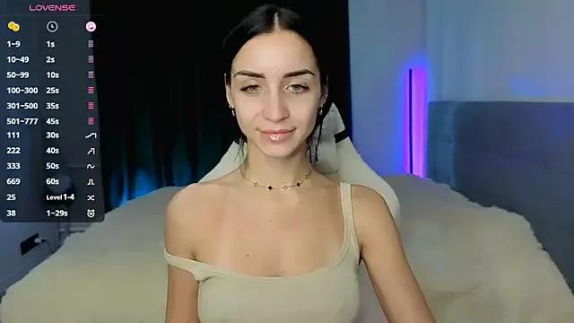 Kemi__Jordan on StripChat