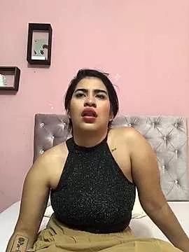 kiaraglam2 on StripChat