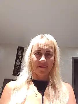 KissMiSveet on StripChat