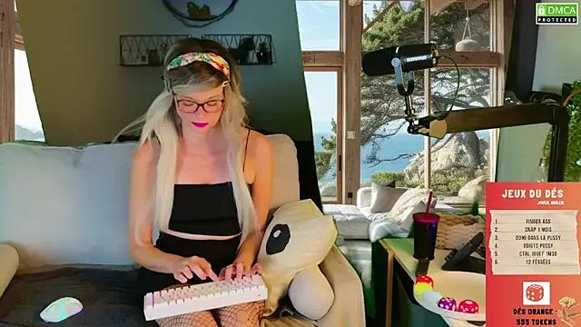 Kittychatte on StripChat