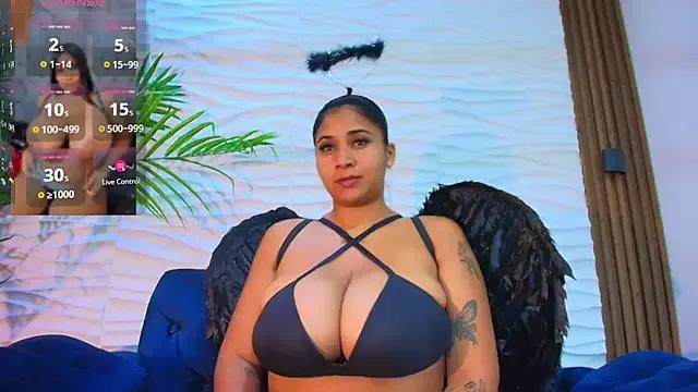 Freechat La_indiia on StripChat