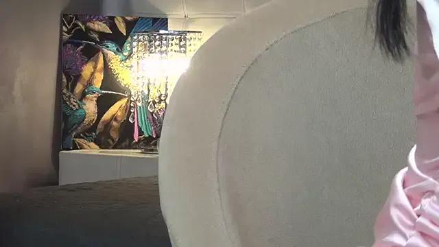 LadyValeriaXO on StripChat