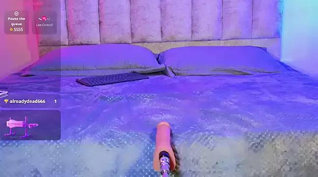 lanna_brunette on StripChat