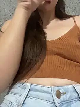 Larissacasada23 — Brincar com a ppk / Paying with the pus