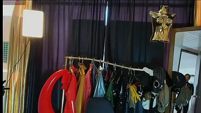 LatexDevil_Blondie on StripChat