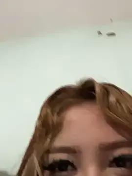 latinahorny11 on StripChat