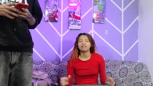 lau_and_boys18 on StripChat