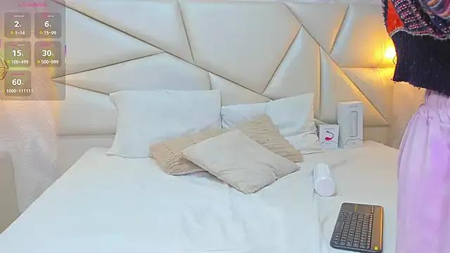 laurettedela_rouse on StripChat